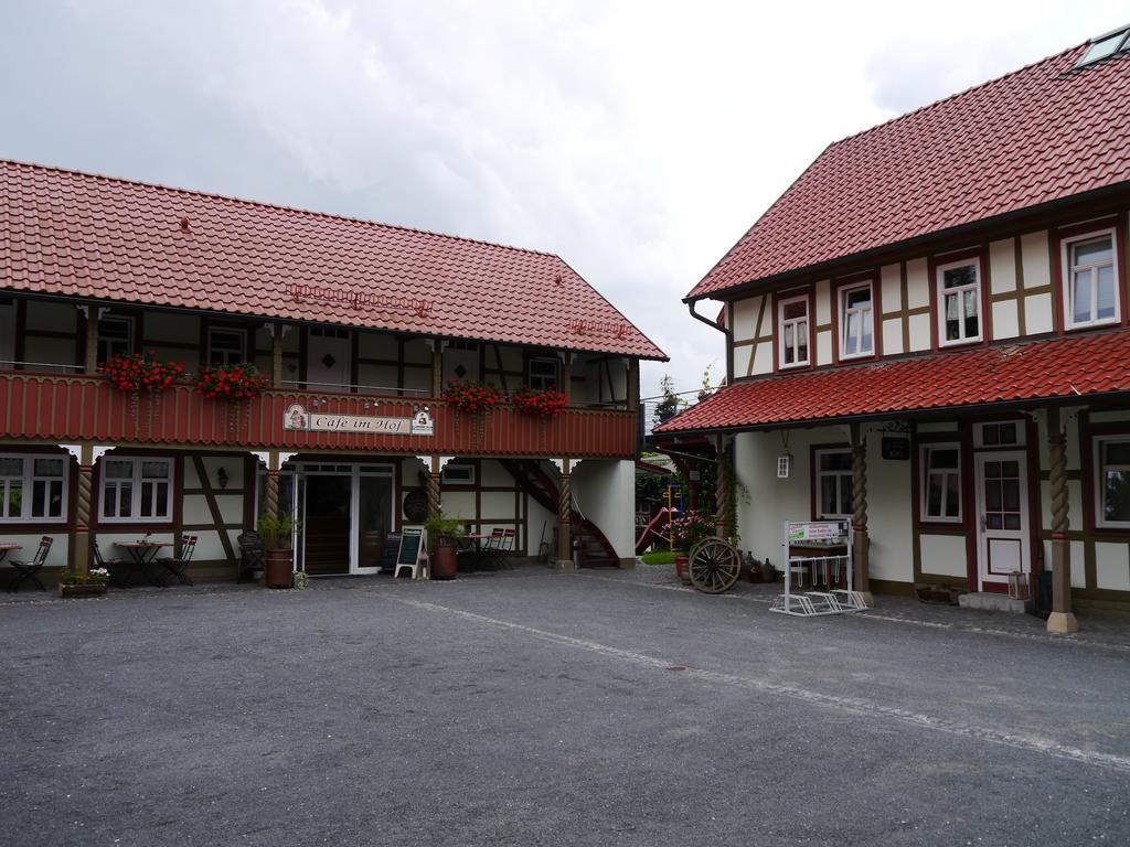 Cafe Im Hof- Bed & Breakfast Streufdorf Екстериор снимка