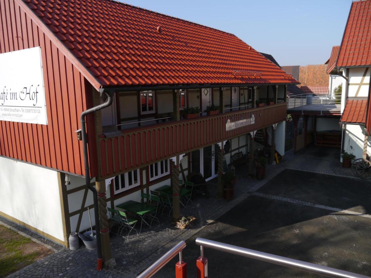 Cafe Im Hof- Bed & Breakfast Streufdorf Екстериор снимка
